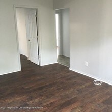 101 Seabreeze Way in Keansburg, NJ - Building Photo - Building Photo