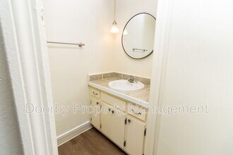 5206 Sunbeam Ave in Chattanooga, TN - Building Photo - Building Photo