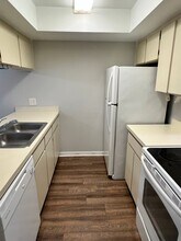 2411 W Stroud Ave in Tampa, FL - Building Photo - Building Photo