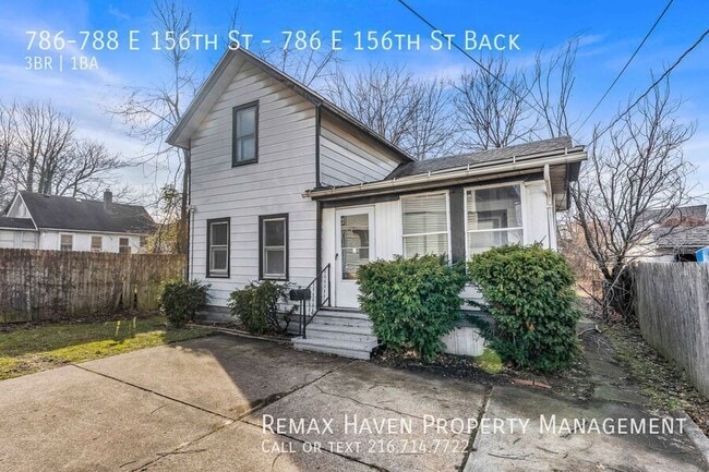 786-788 E 156th St in Cleveland, OH - Foto de edificio - Building Photo