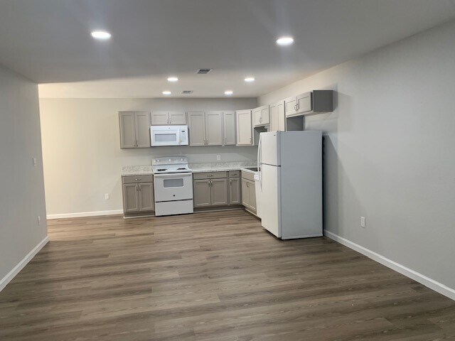 9 Eglin St in Fort Walton Beach, FL - Building Photo - Building Photo