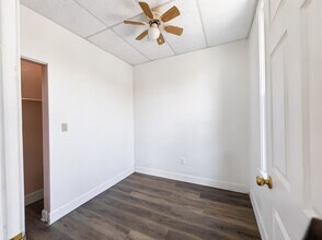 9046 S Brandon Ave in Chicago, IL - Building Photo - Building Photo