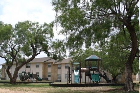 River Pointe Apartments in San Angelo, TX - Foto de edificio - Building Photo