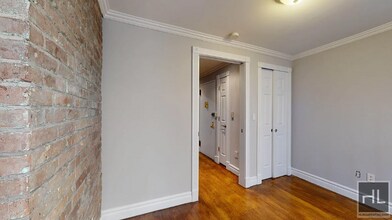 West 53rd Street, Unit 4C in New York, NY - Building Photo - Building Photo