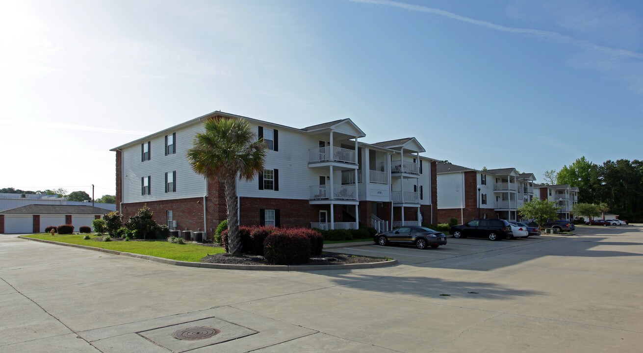 Broad Trace Apartments in Sumter, SC - Building Photo