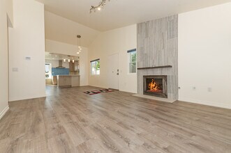 10913 Draco Rd, Unit #19 in San Diego, CA - Building Photo - Building Photo