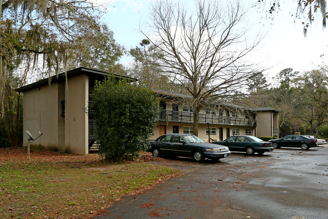 Del Rio 24 Apartments in Tallahassee, FL - Building Photo