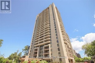 1785 Riverside Dr. in Ottawa, ON - Building Photo