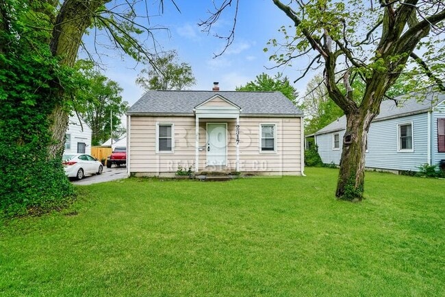 property at 2317 Parkwood Ave