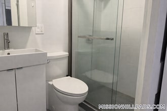 4 Woodbine St, Unit 2 in Boston, MA - Building Photo - Building Photo