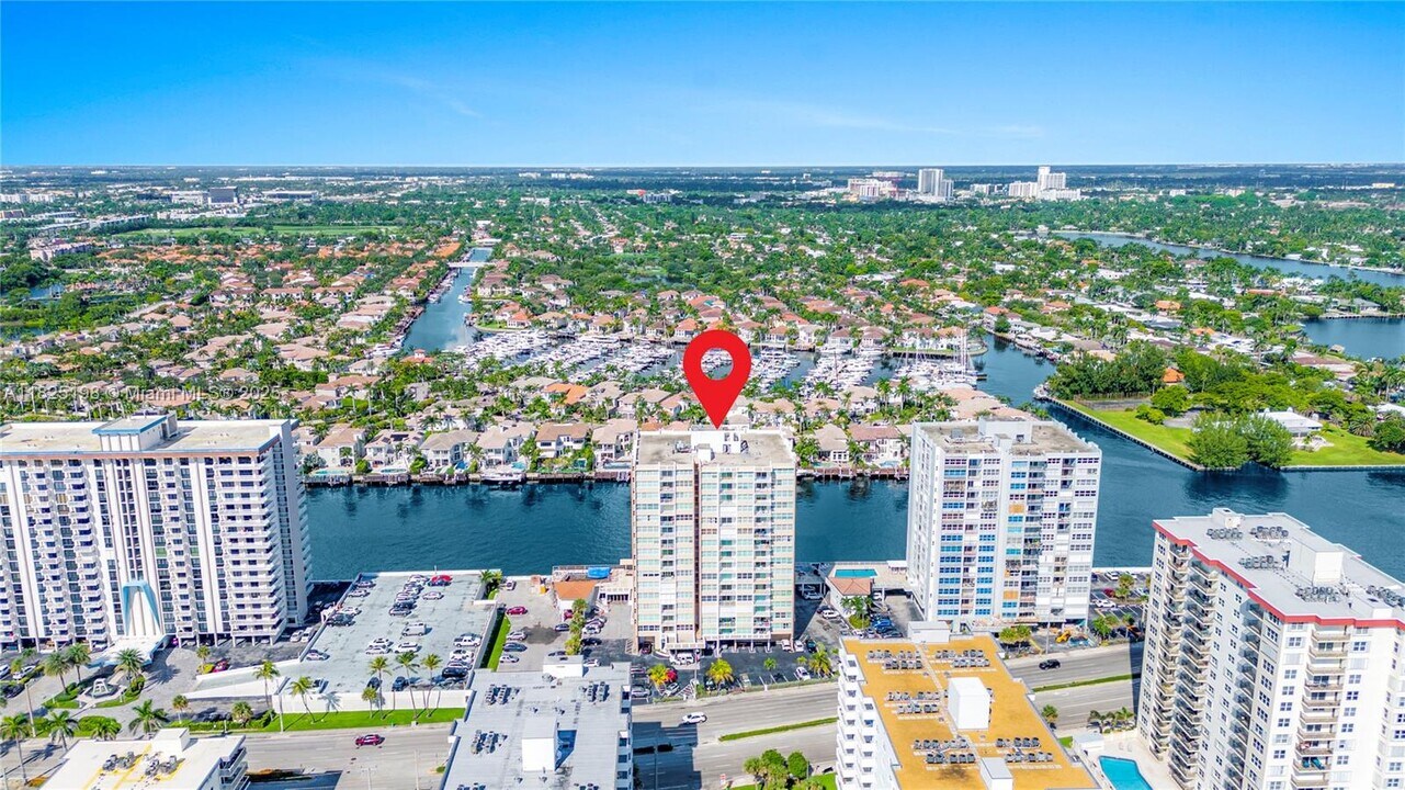 1410 S Ocean Dr, Unit 208 in Hollywood, FL - Building Photo
