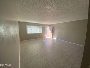 8122 N 33rd Ave in Phoenix, AZ - Building Photo - Building Photo