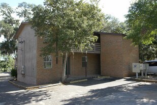 513 Circle Dr in Fort Walton Beach, FL - Building Photo