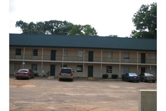 Park Place Apartments in Longview, TX - Building Photo - Building Photo