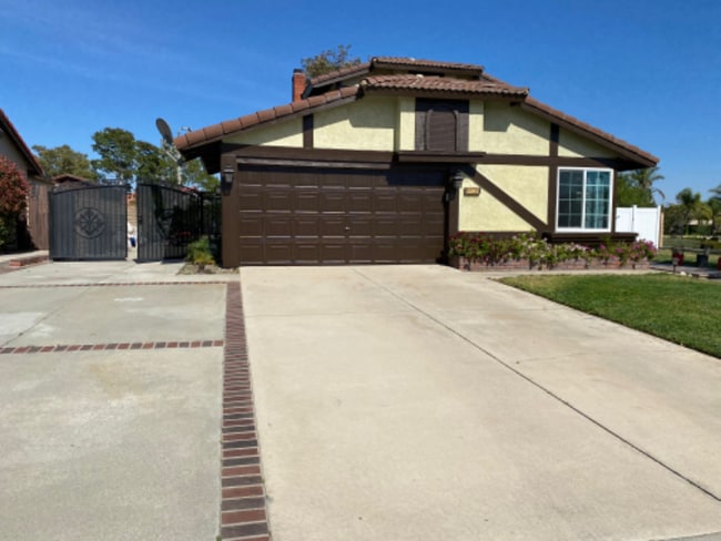 property at 2247 N Driftwood Ave