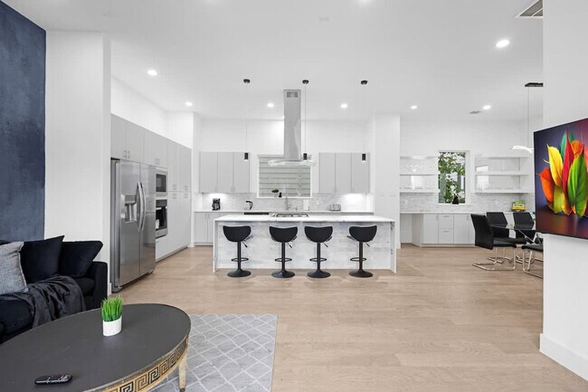 property at 2105 McGowen St