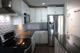 6415 S Englewood Ave in Tampa, FL - Building Photo - Building Photo