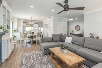 368 Venus St in Thousand Oaks, CA - Building Photo - Building Photo