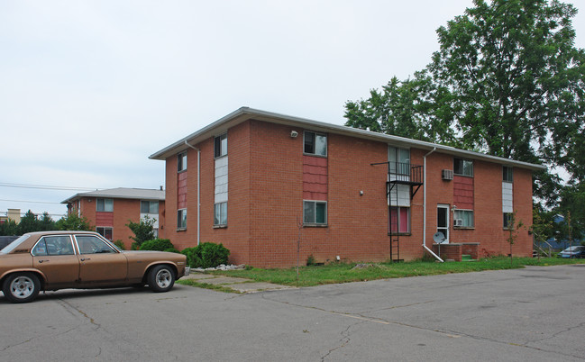 BrookDale Apartments in Rochester, NY - Foto de edificio - Building Photo