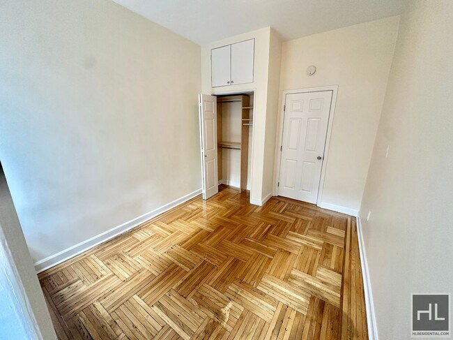 East 12th Street in New York, NY - Building Photo - Building Photo