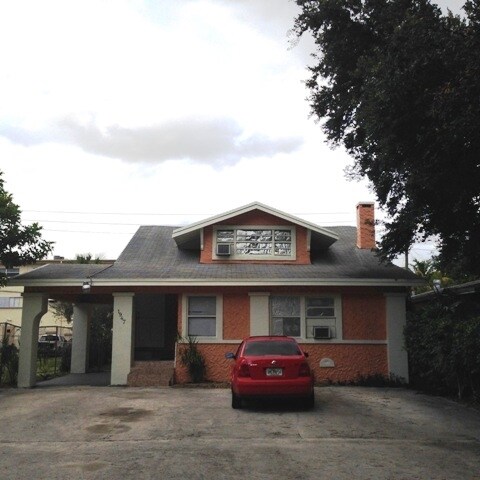 1947 Madison St in Hollywood, FL - Foto de edificio