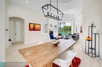 2563 Jardin Ln in Weston, FL - Building Photo - Building Photo