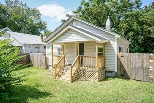 1304 W 4th St in Greenville, NC - Building Photo