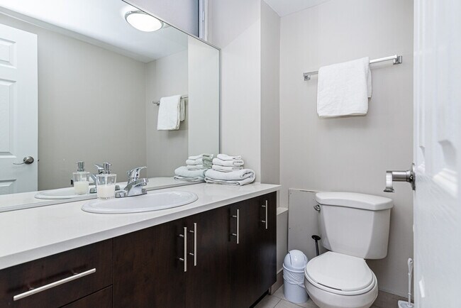 1245 Rue Redpath-Crescent, Unit SI ID1261843P in Montréal, QC - Building Photo - Building Photo