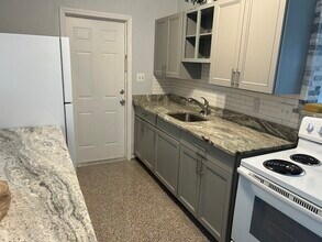4340 Pompano Dr SE in St. Petersburg, FL - Building Photo - Building Photo