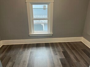 423 E 16th St, Unit 2 in Erie, PA - Building Photo - Building Photo