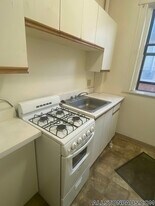 1148 Commonwealth Ave, Unit 17 in Boston, MA - Building Photo