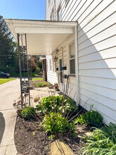 928 Canfield Rd in Youngstown, OH - Building Photo - Building Photo