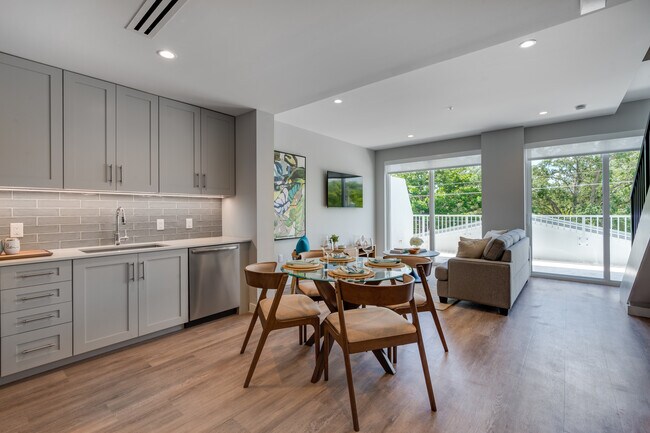 ELEMI in Miami, FL - Building Photo - Interior Photo