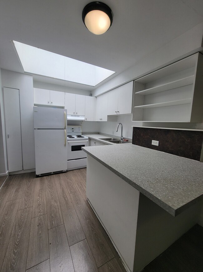 9341-9341 Nowell St in Chilliwack, BC - Building Photo - Building Photo