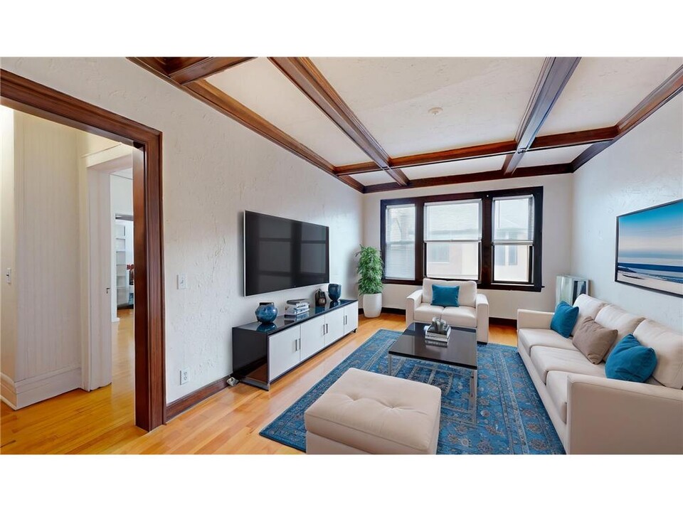 1917 Emerson Ave S in Minneapolis, MN - Building Photo