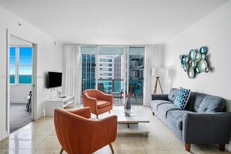5101 Collins Ave in Miami Beach, FL - Building Photo - Building Photo