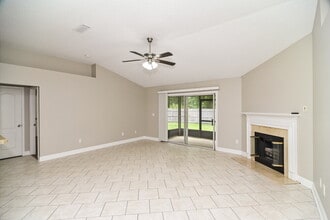 87523 Creekside Dr in Yulee, FL - Building Photo - Building Photo