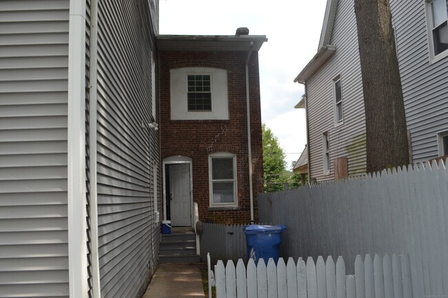 property at 255 Walnut St
