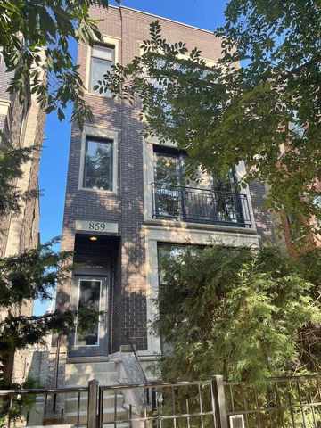 859 N Paulina St, Unit 001 in Chicago, IL - Building Photo