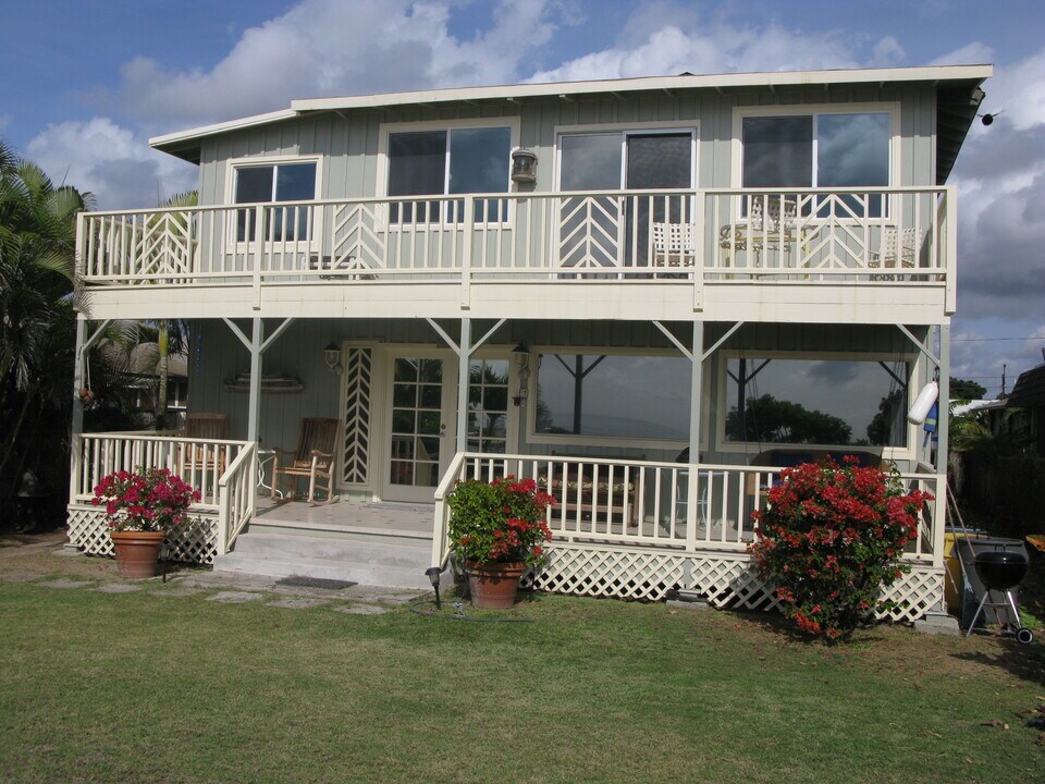 91-755 Oneula Pl in Ewa Beach, HI - Foto de edificio