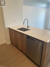 25 Wellington St S in Kitchener, ON - Building Photo - Building Photo