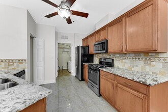 10201 Camden Ln in Bridgeview, IL - Building Photo - Building Photo