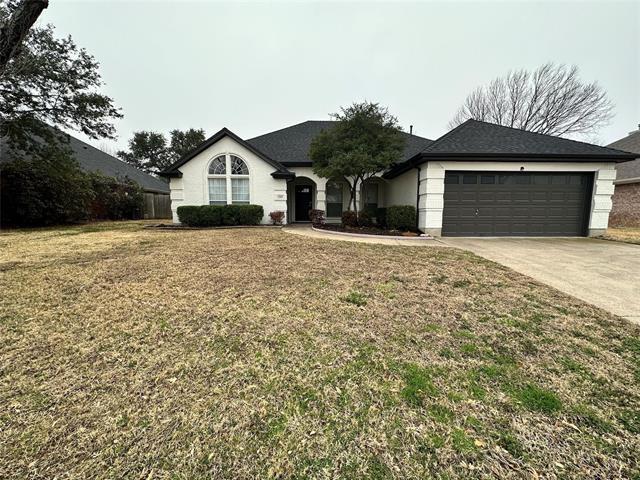 220 Redwood Ct in Keller, TX - Building Photo