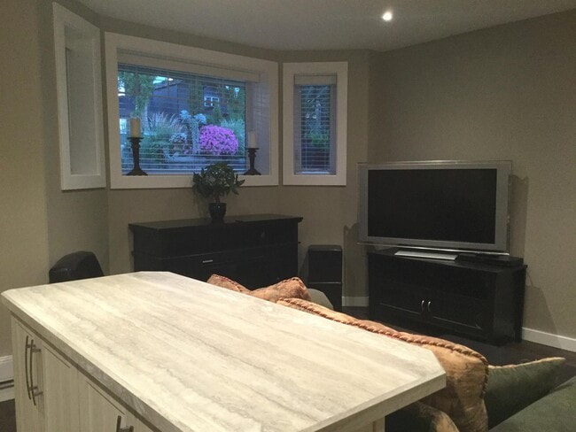 2860 Garnet St in Regina, SK - Building Photo - Building Photo