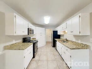 2210 Burr Ct in Murfreesboro, TN - Building Photo - Building Photo