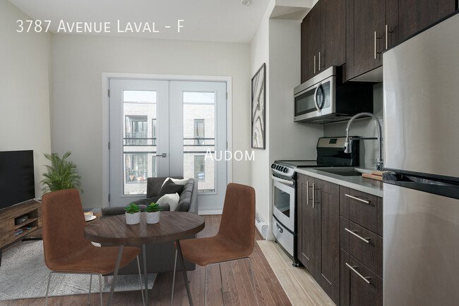 3787 Av. Laval