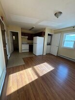 422 Main St in East Haven, CT - Building Photo