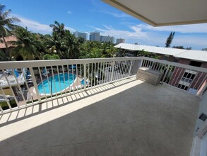 2420 SE 17th St, Unit 407C in Fort Lauderdale, FL - Building Photo - Building Photo