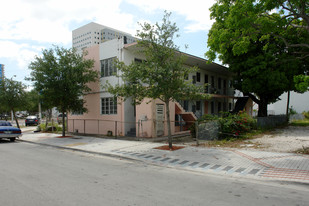 210 NW 9th St Apartments