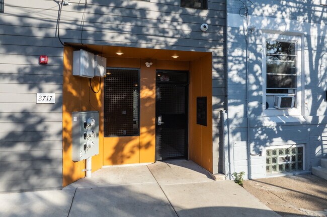 2717 N Howard St in Philadelphia, PA - Building Photo - Building Photo